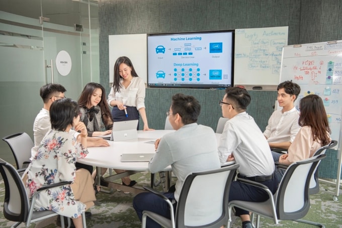 Chuỗi hội thảo thuộc cuộc thi Viettel AI Race 2025 dành cho bạn trẻ yêu thích trí tuệ nhân tạo. Ảnh: Viettel