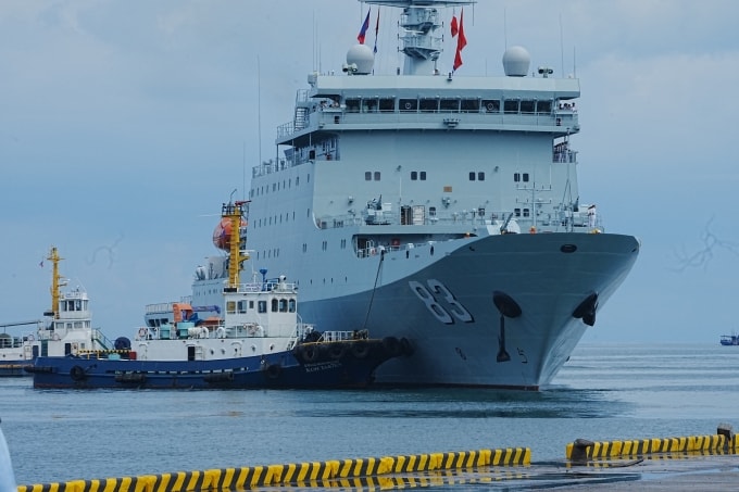 Tàu chiến Qijiguang của Trung Quốc cập cảng ở Sihanoukville, miền nam Campuchia ngày 10/10. Ảnh: AFP