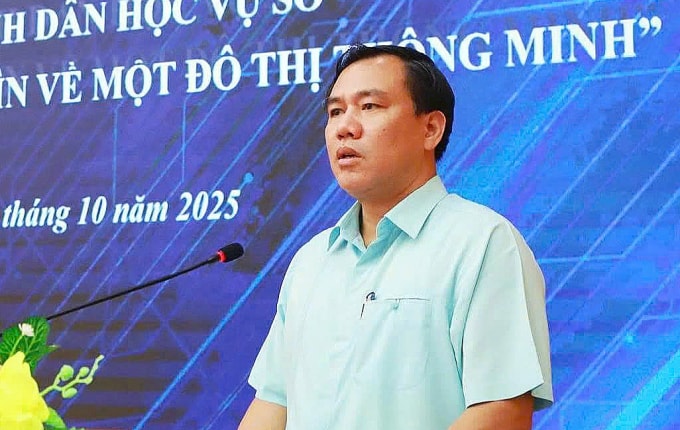Ông Nguyễn Thường Sơn, Chủ tịch UBND Phường Xuân Đỉnh phát biểu tại sự kiện. Ảnh: Phương Hà
