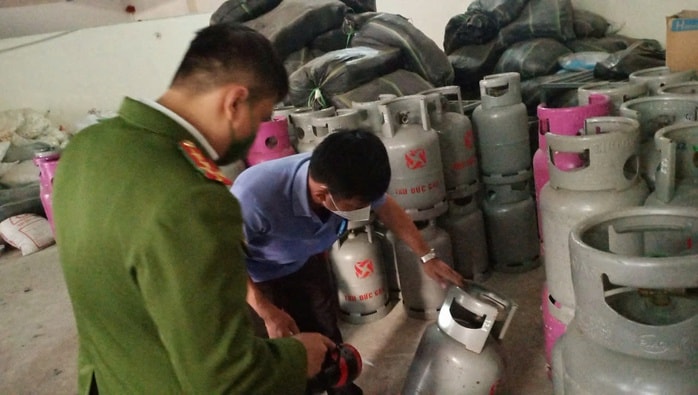 Căng sức bảo vệ thương hiệu - Ảnh 1.