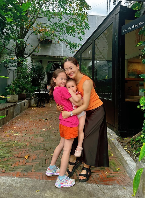 Tình trạng của Lan Phương: Có những đêm không ngủ, tự xoa dịu nỗi căng thẳng và mệt mỏi- Ảnh 1. Tình trạng của Lan Phương: Có những đêm không ngủ, tự xoa dịu nỗi căng thẳng và mệt mỏi- Ảnh 1.