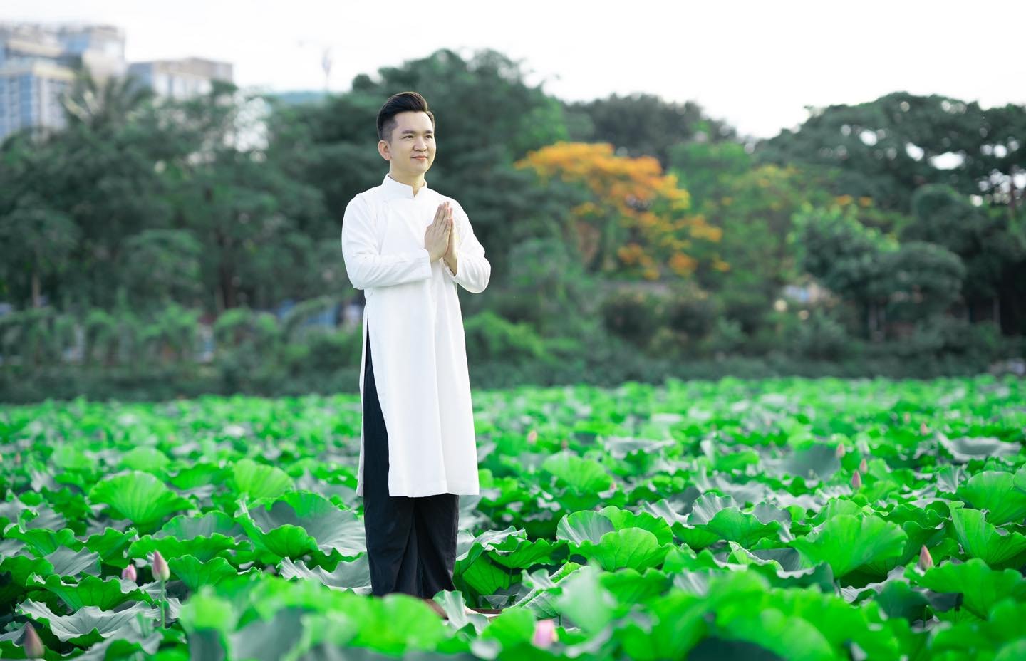 MC Hạnh Phúc ăn chay trường 10 năm, từng vượt qua căn bệnh ung thư máu để có cuộc sống viên mãn- Ảnh 8.