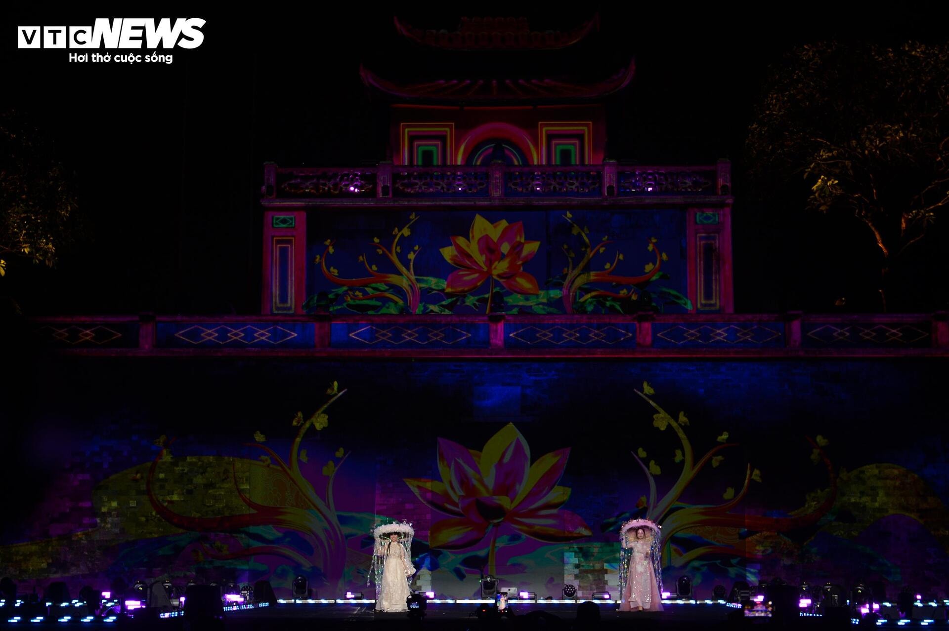 'Bước chân di sản': Nơi hội tụ và lan tỏa giá trị văn hóa thế giới - 22
