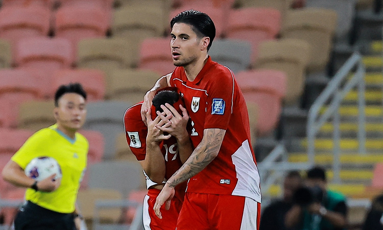 Đội tuyển Indonesia không thể dự World Cup và Olympic dù 