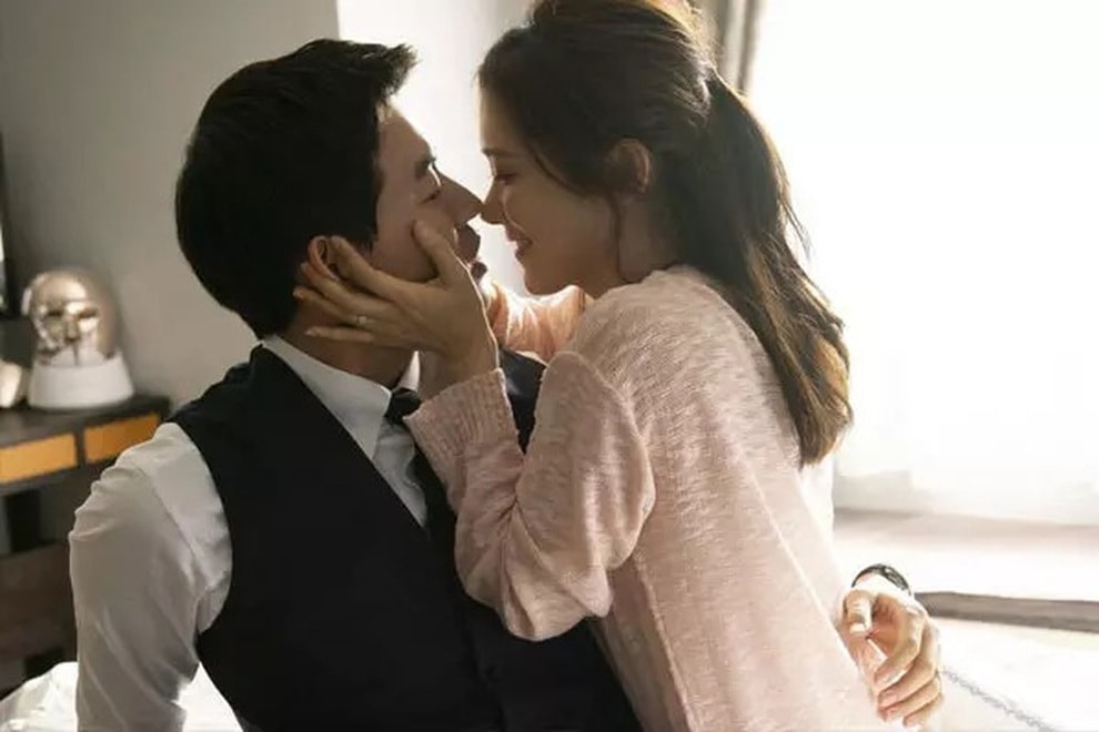 Cú quay xe bất ngờ của người tình trẻ khiến tôi mất cả vợ lẫn bồ - 1 Cú quay xe bất ngờ của người tình trẻ khiến tôi mất cả vợ lẫn bồ - 1
