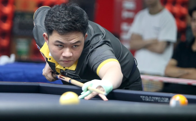 Cơ thủ Bao Phương Vinh thể hiện phong độ cao để vào bán kết World Cup billiards 3C chặng Antwerp, Bỉ 2025. Ảnh: World Cup billiards