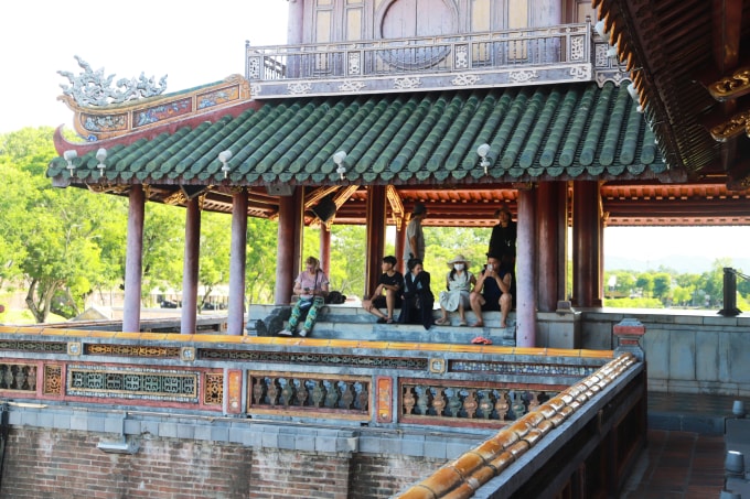 Hệ thống lan can ở lầu Ngũ Phụng. Ảnh: Võ Thạnh