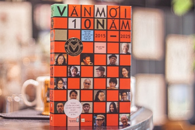 Sách dày 624 trang, với 41 truyện ngắn. Ảnh: Đông A Book