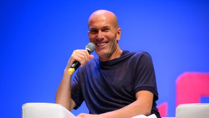 Zidane phát biểu tại diễn đàn của tờ Gazzetta hôm 12/10. Ảnh: Gazzetta