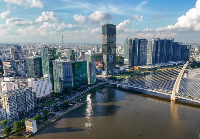 Bất động sản cao cấp khu vực ven sông Sài Gòn. Ảnh: Quỳnh Trần