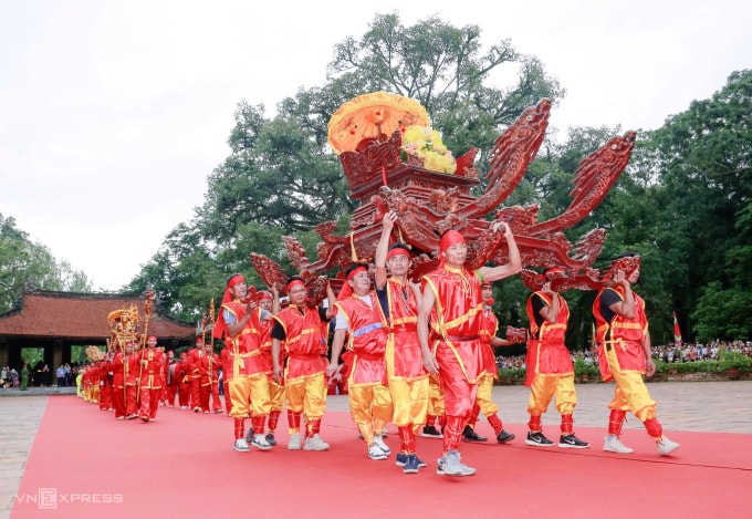 Nghi lễ rước kiệu tại Lam Kinh ngày 13/10. Ảnh: Lam Sơn