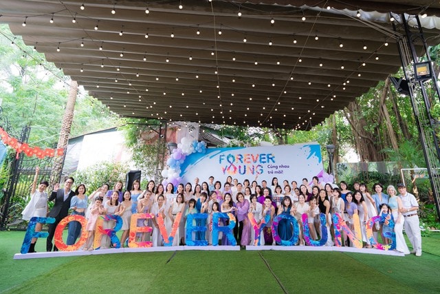 Forever Young: Hành trình trẻ – khỏe – đẹp bắt đầu từ lối sống tích cực - Ảnh 2.