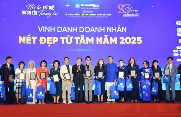 Hội Doanh nhân Sài Gòn vinh danh Doanh nhân tiêu biểu và lan tỏa giá trị cộng đồng - Ảnh 1. Hội Doanh nhân Sài Gòn vinh danh Doanh nhân tiêu biểu và lan tỏa giá trị cộng đồng - Ảnh 1.