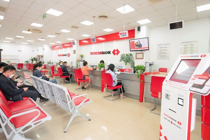 Hé lộ bức tranh lợi nhuận quý III, xuất hiện ngân hàng báo lãi xấp xỉ 1 tỉ USD- Ảnh 1. Hé lộ bức tranh lợi nhuận quý III, xuất hiện ngân hàng báo lãi xấp xỉ 1 tỉ USD- Ảnh 1.