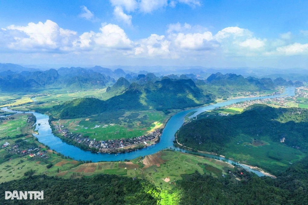 Phong Nha - Kẻ Bàng được vinh danh là Vườn quốc gia hàng đầu châu Á - 1 Phong Nha - Kẻ Bàng được vinh danh là Vườn quốc gia hàng đầu châu Á - 1