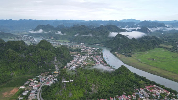 Phong Nha - Kẻ Bàng nhìn từ trên cao. Ảnh: Đắc Thành
