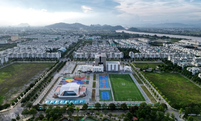Cung văn hoá thiếu nhi Hạc Thành nằm ở khu đô thị đẹp nhất tỉnh Thanh Hoá hiện nay. Ảnh: Lê Hoàng