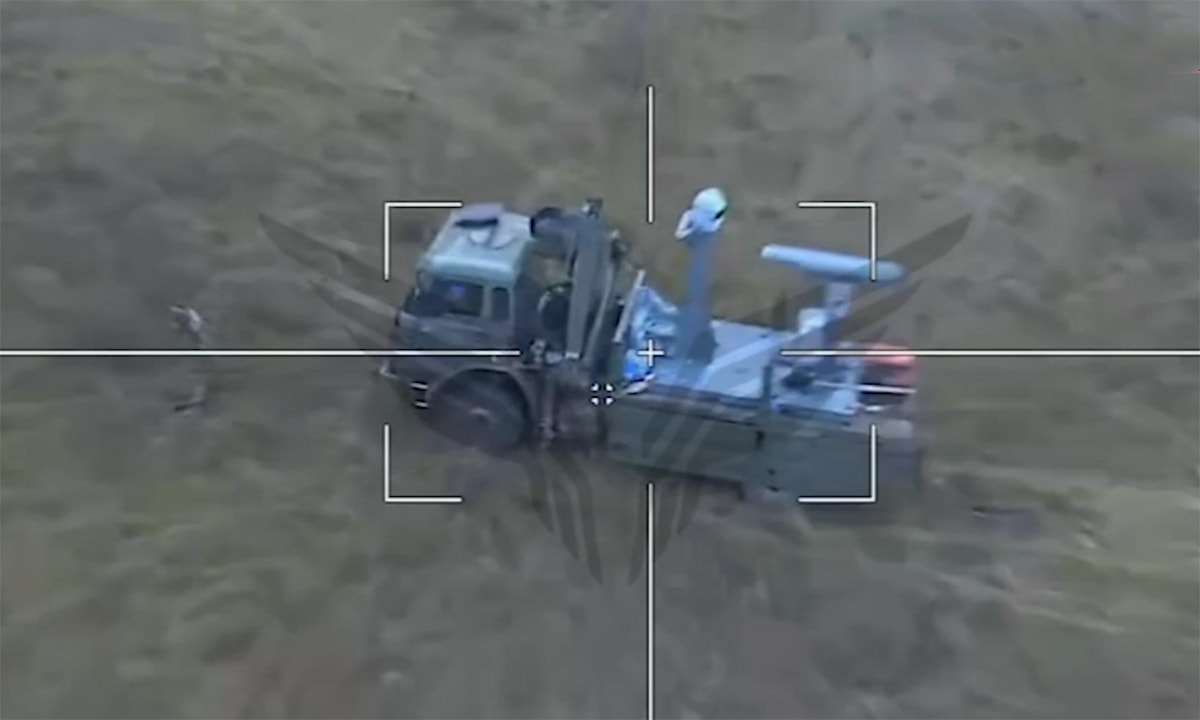 Bị Lancet tập kích, bệ phòng không chống UAV của Ukraine bốc cháy