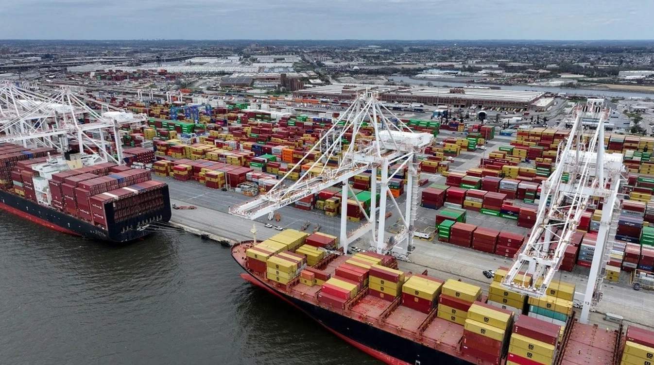 Container tập kết tại cảng Maryland, Mỹ. (Ảnh: Reuters)