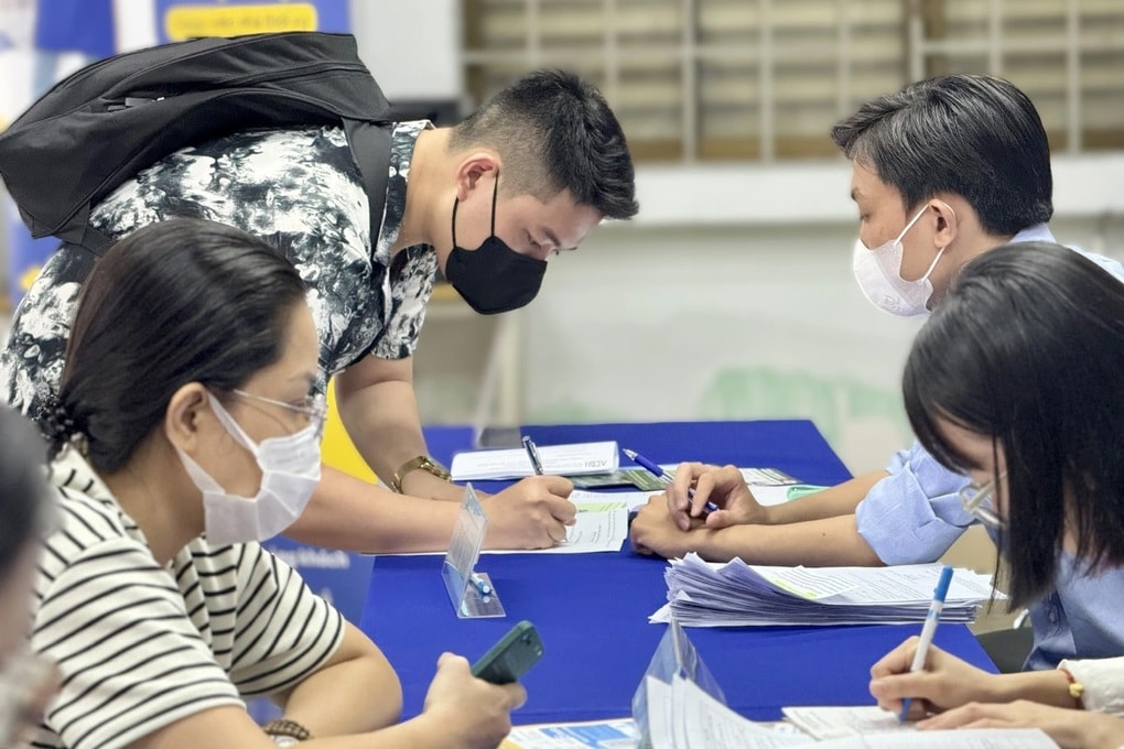 Bộ Nội vụ đề xuất nhiều điểm mới trong chính sách bảo hiểm thất nghiệp - 1 Bộ Nội vụ đề xuất nhiều điểm mới trong chính sách bảo hiểm thất nghiệp - 1