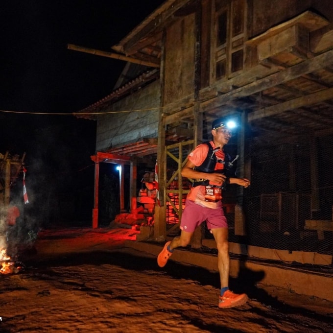 Chính Ngô trên đường chạy VUM 2024 - giải đấu khiến anh dính chấn thương khi trở về và tạo bước ngoặt để thay đổi theo hướng chuyên nghiệp hơn. Ảnh: VUM