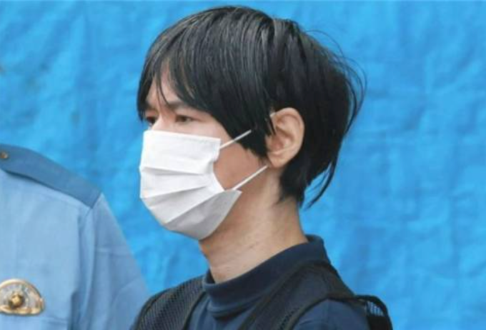 Takuya Higashimoto khi bị bắt. Ảnh: CBS News