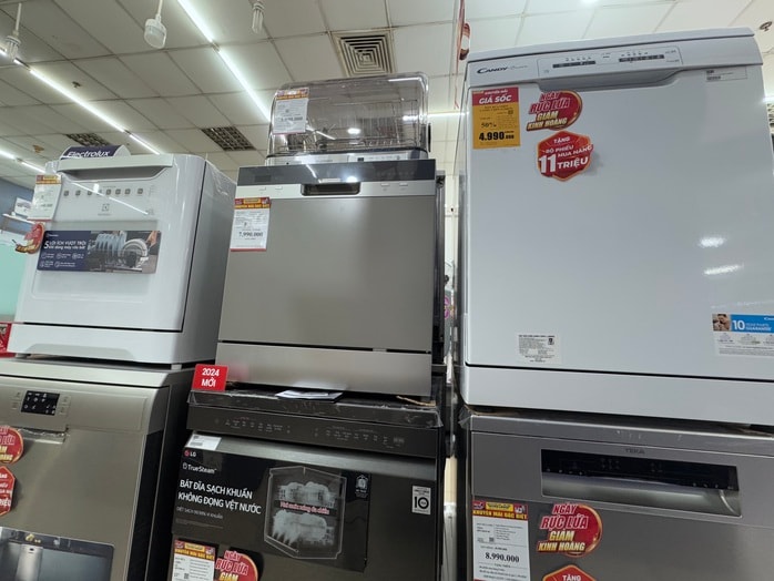 Máy rửa chén mini giá rẻ bán tràn lan trên mạng- Ảnh 1. Máy rửa chén mini giá rẻ bán tràn lan trên mạng- Ảnh 1.