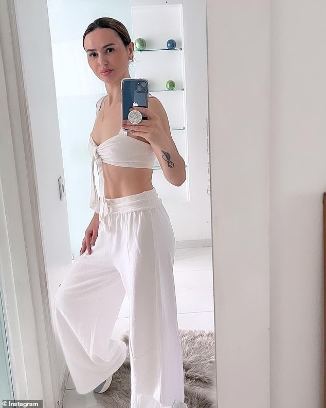 Lidiane Aline Lorenço ảnh 1 Lidiane Aline Lorenco anh 1