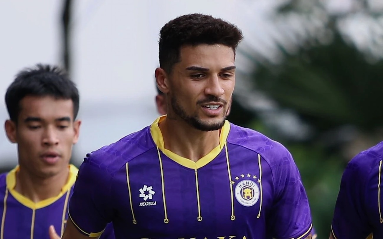 Hendrio Araujo có quốc tịch Việt Nam.