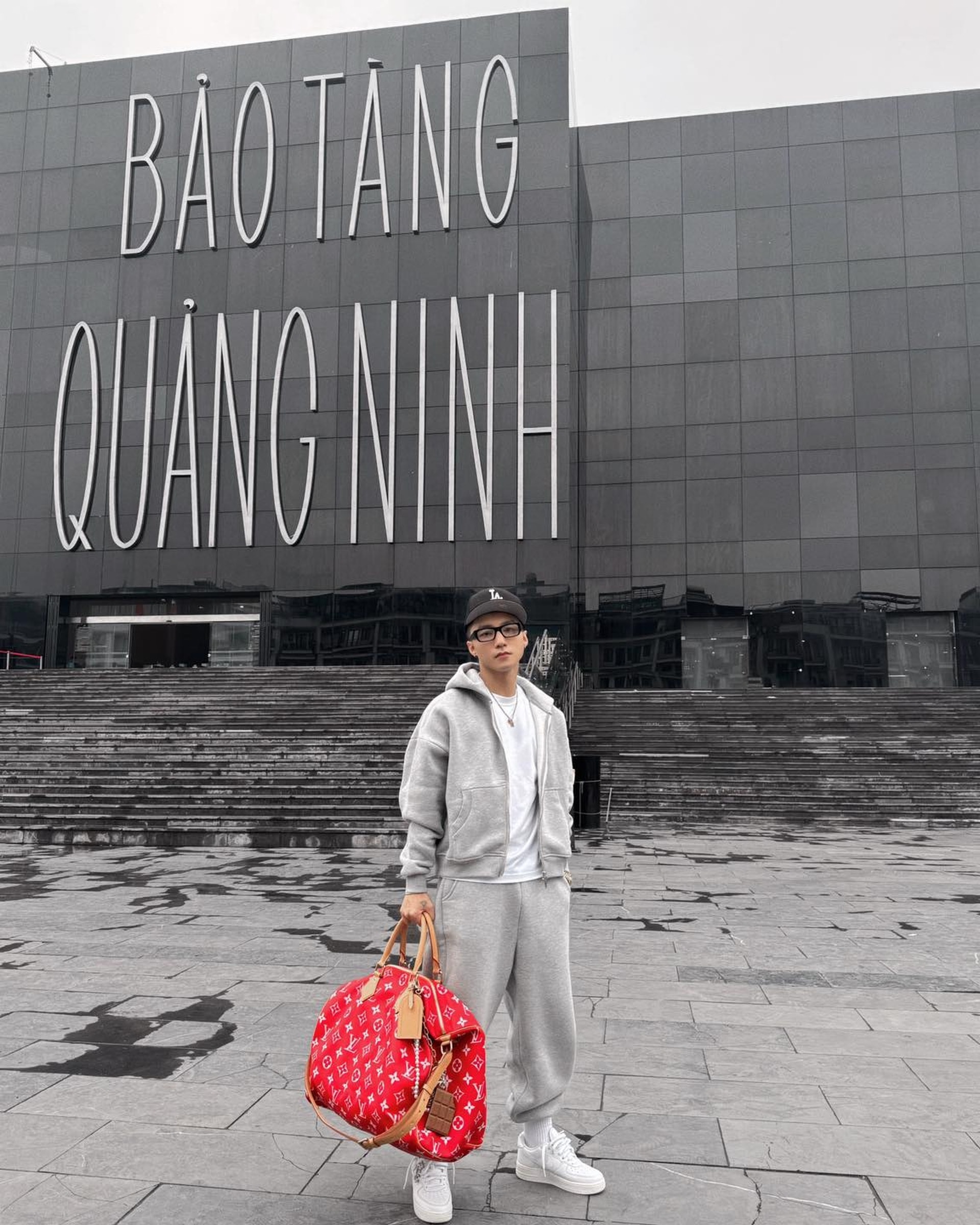 Học theo Sơn Tùng M-TP, check-in các điểm du lịch hot khắp Việt Nam - 3 Học theo Sơn Tùng M-TP, check-in các điểm du lịch hot khắp Việt Nam - 3