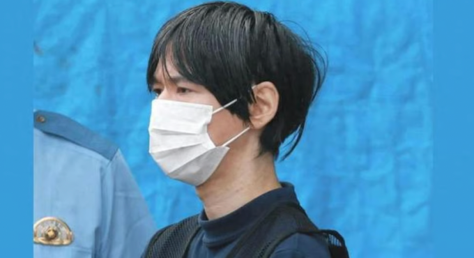 Higashimoto bị bắt ở