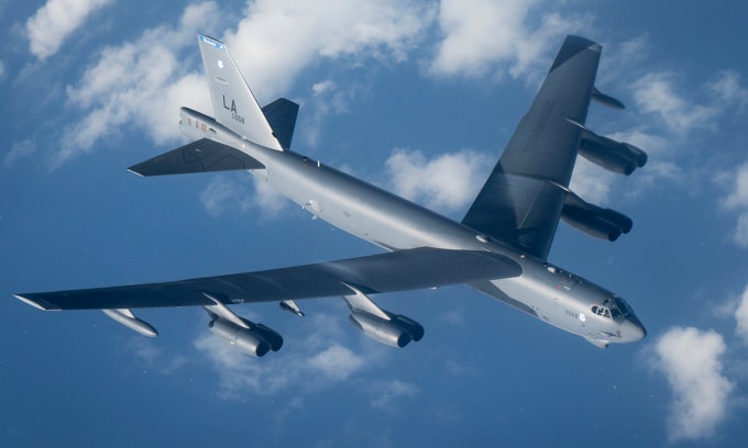 Oanh tạc cơ B-52 bay trên bang Florida, Mỹ tháng 6/2024. Ảnh: USAF