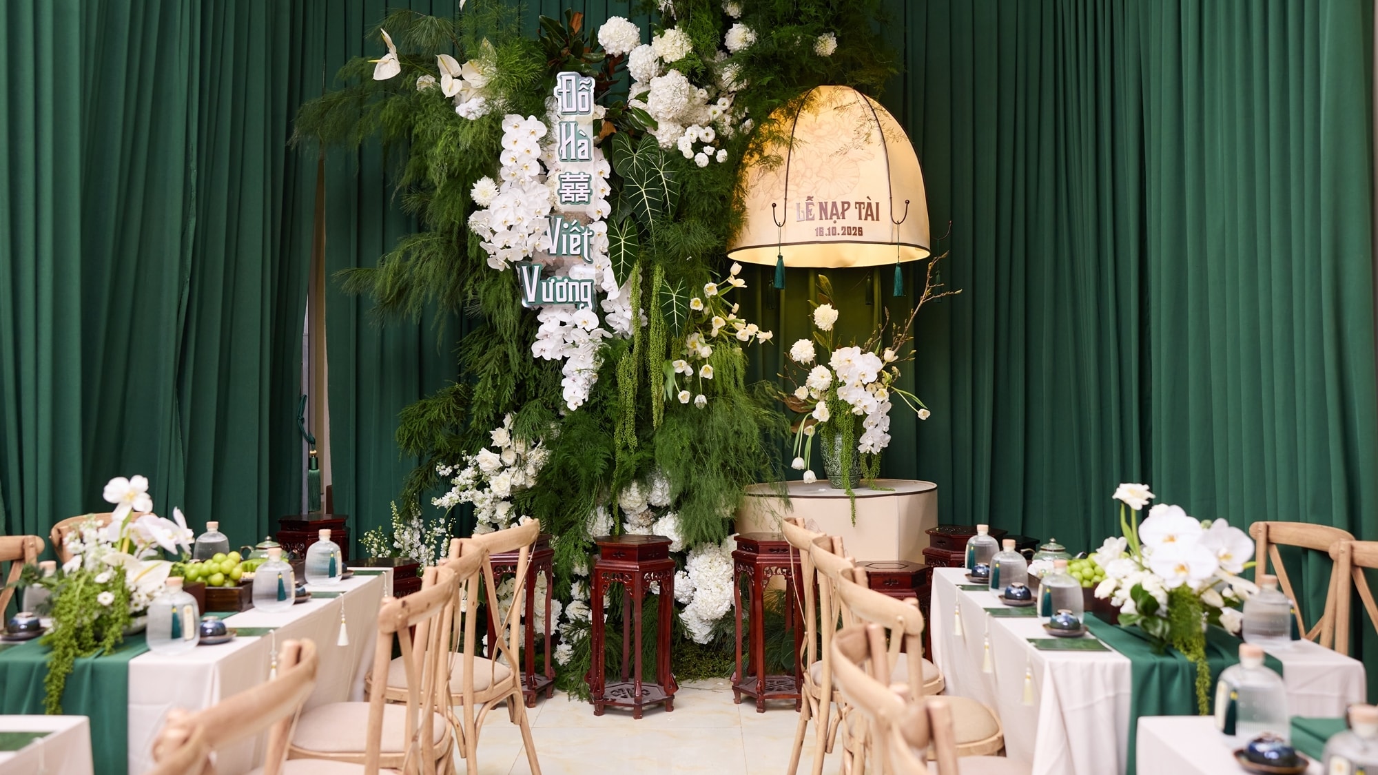 Không an lễ ăn hỏi của vợ chồng hoa hậu Đỗ Thị Hà