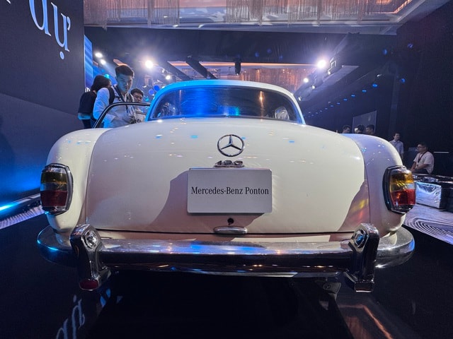 Ngắm dàn xe cổ Mercedes - Benz tại sự kiện E - Class mới nhất - Ảnh 2. Ngắm dàn xe cổ Mercedes - Benz tại sự kiện E - Class mới nhất - Ảnh 2.