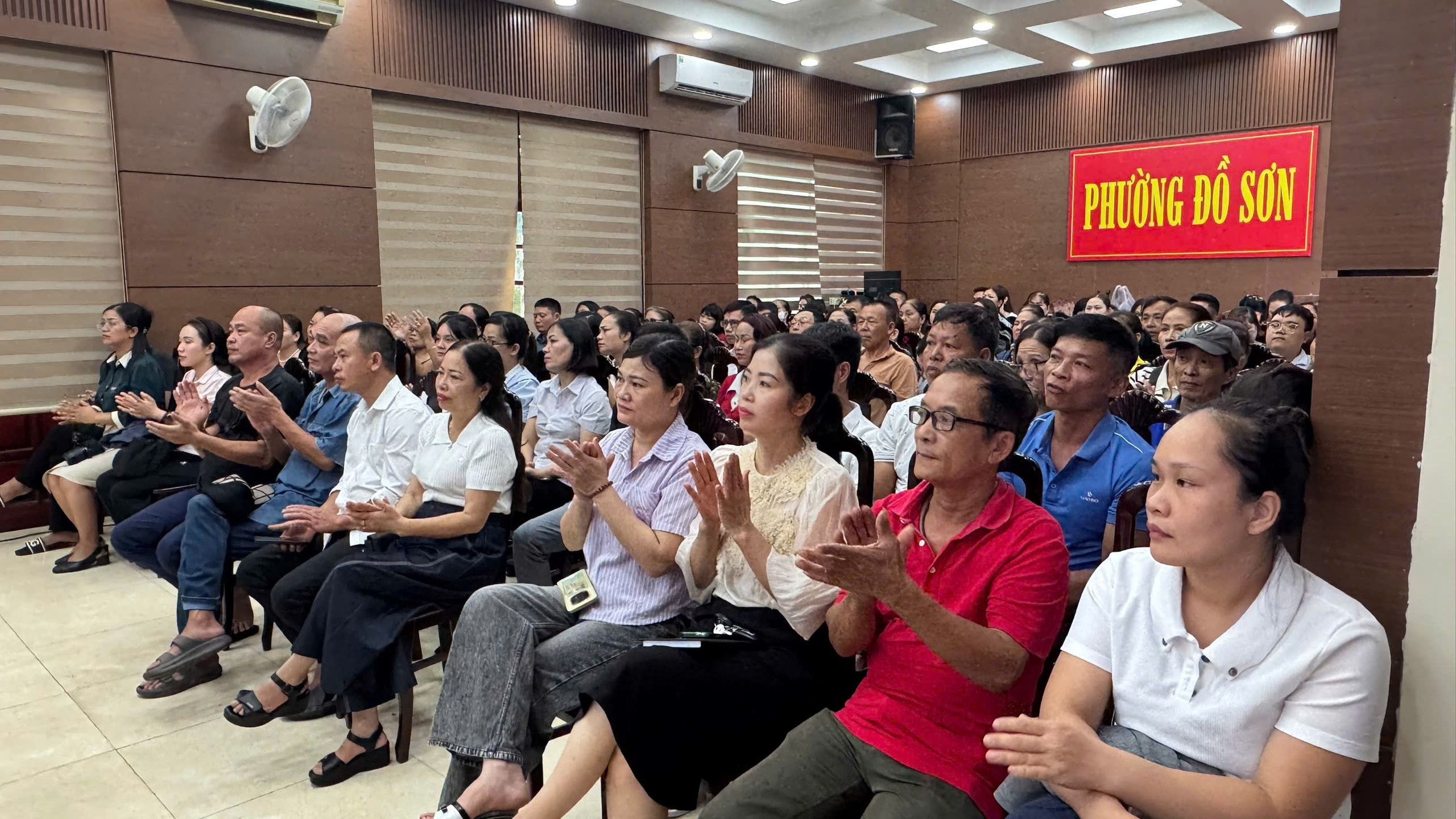Lan tỏa 'Foodtour Hải Phòng' trên nền tảng số- Ảnh 1. Lan tỏa 'Foodtour Hải Phòng' trên nền tảng số- Ảnh 1.