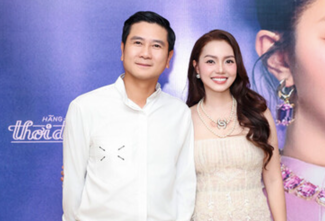 Nhạc sĩ Hồ Hoài Anh và ca sĩ Nguyễn Ngọc Anh.
