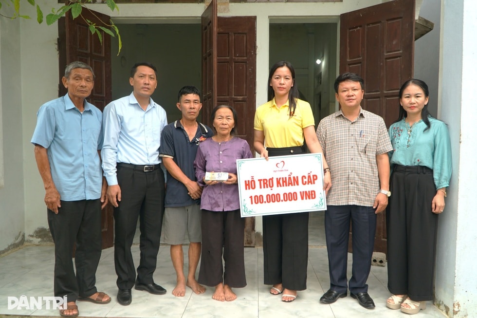 Người mẹ đau buồn kể về thời khắc trắng đêm tìm con mất tích trong mưa lũ - 4 Người mẹ đau buồn kể về thời khắc trắng đêm tìm con mất tích trong mưa lũ - 4