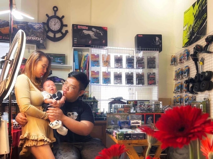 Thu Loan và Sơn Khê ở nhà riêng thuộc TP Đà Lạt, tỉnh Lâm Đồng, tháng 10/2025. Ảnh: Nhân vật cung cấp