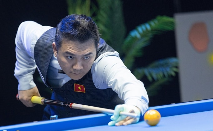 Cơ thủ Trần Thanh Lực thi đấu tại World Championship 2025 ở Antwerp, Bỉ tối 16/10 tại Bỉ. Ảnh: World Cup billiards