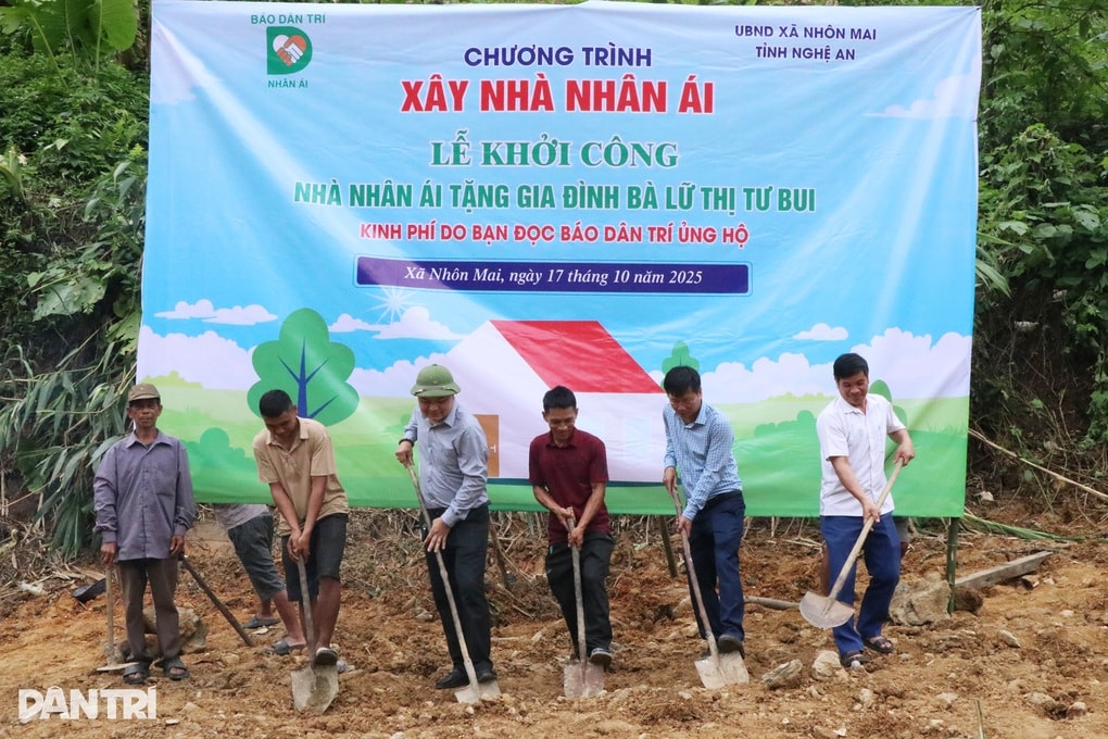 Thai phụ bị lũ cuốn trôi nhà được bạn đọc Dân trí giúp đỡ 107 triệu đồng - 1 Thai phụ bị lũ cuốn trôi nhà được bạn đọc Dân trí giúp đỡ 107 triệu đồng - 1