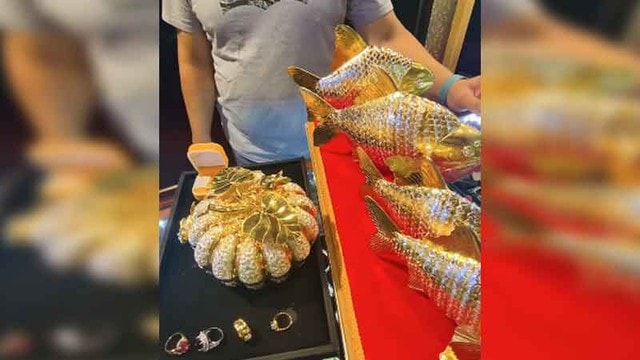 Mang số vàng giữ suốt 18 năm đi kiểm tra, người đàn ông sốc nặng khi biết giá trị- Ảnh 1. Mang số vàng giữ suốt 18 năm đi kiểm tra, người đàn ông sốc nặng khi biết giá trị- Ảnh 1.