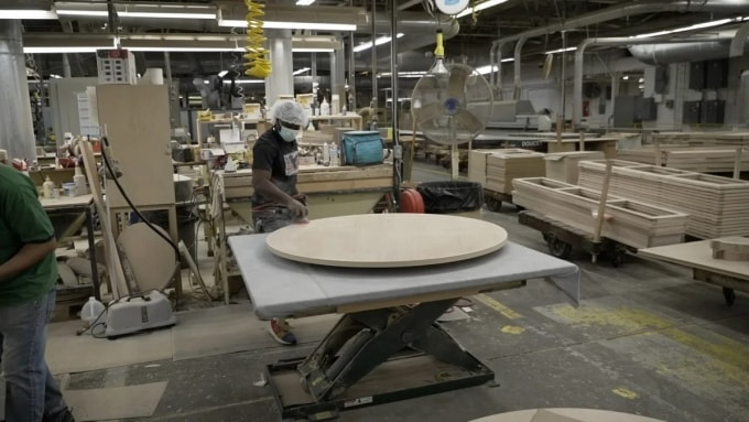 Công nhân tại một nhà máy của