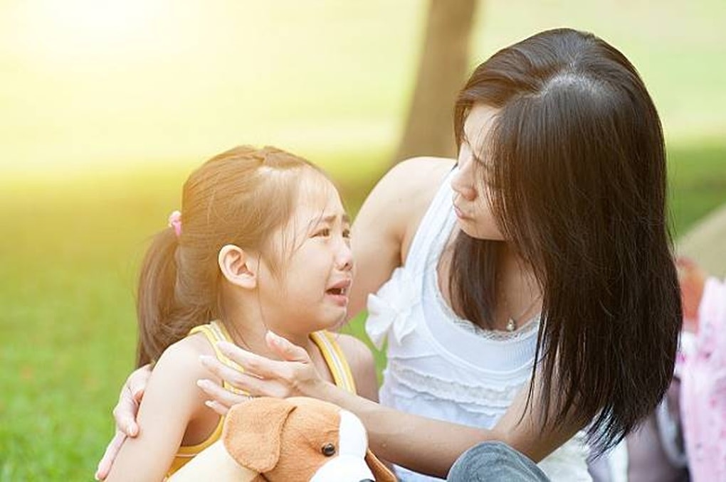 Cởi quần của con gái, tôi hốt hoảng khi phát hiện sự thật chấn động - 1 Cởi quần của con gái, tôi hốt hoảng khi phát hiện sự thật chấn động - 1
