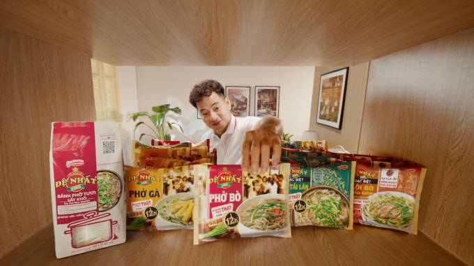 NSND Xuân Bắc hiện là đại sứ thương hiệu của Acecook Việt Nam. Ảnh: Acecook Việt Nam
