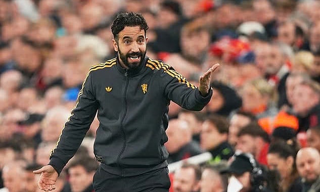 HLV Ruben Amorim trong trận Man Utd thắng Liverpool trên sân Anfield, thành phố Liverpool, Vương Quốc Anh, vòng 8 Ngoại hạng Anh tối 19/10/2025. Ảnh: AP