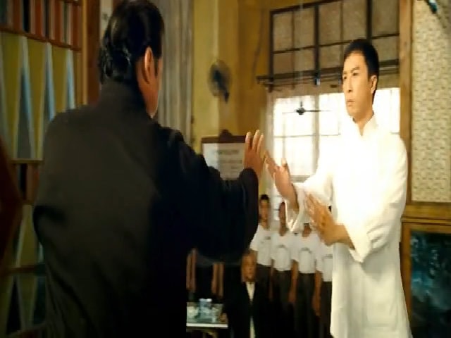 Hồng Kim Bảo giao đấu Chân Tử Đan trong