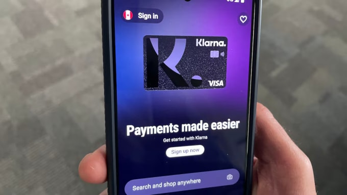 Giao diện của Klarna trên màn hình điện thoại. Ảnh: CBC