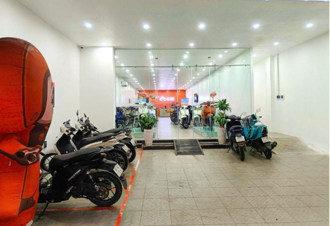 Trung tâm dịch vụ bảo dưỡng xe máy điện tại store Dat Bike 758 Âu Cơ (TP HCM). Ảnh: Dat Bike