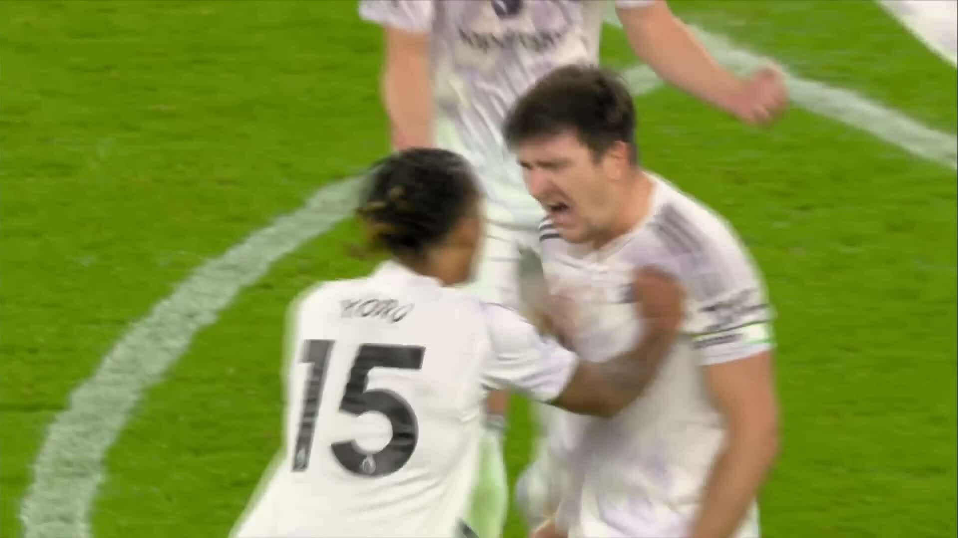 Cầu thủ Man Utd chia vui sau trận thắng Liverpool
