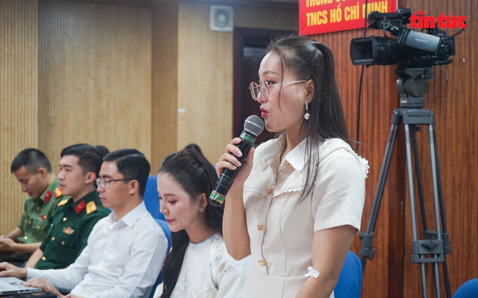 Chú thích ảnh